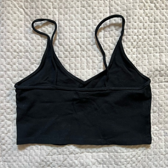 Black tank top - Picture 2 of 2